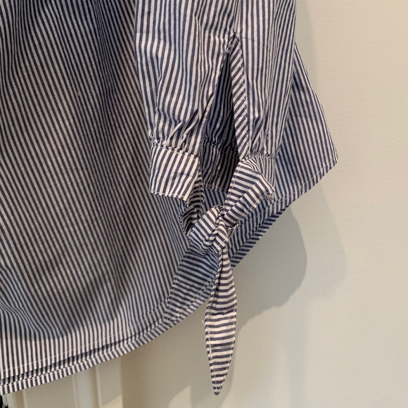 A&F Off-The-Shoulder Striped Top - Picture 3 of 6